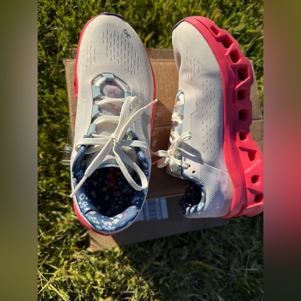 FP Movement x On Cloudmonster Sneakers - Picture 6 of 14